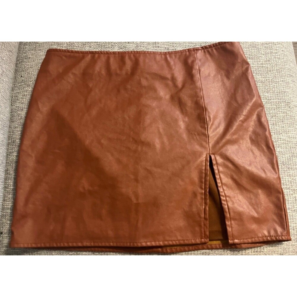 Fashion Nova Cognac Brown Faux Leather Solid Mini Skirt High Rise Slit Zip Sz L